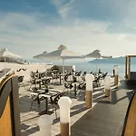 Galaxy & Hotel Imerovigli (Santorini)