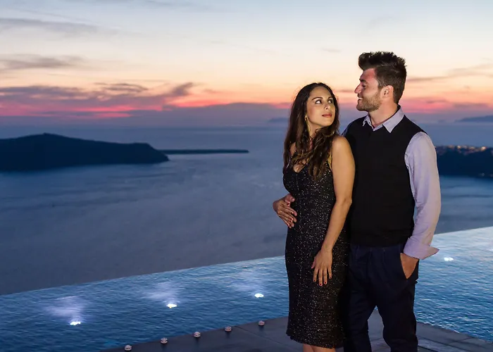 Galaxy & 3* Imerovigli (Santorini)