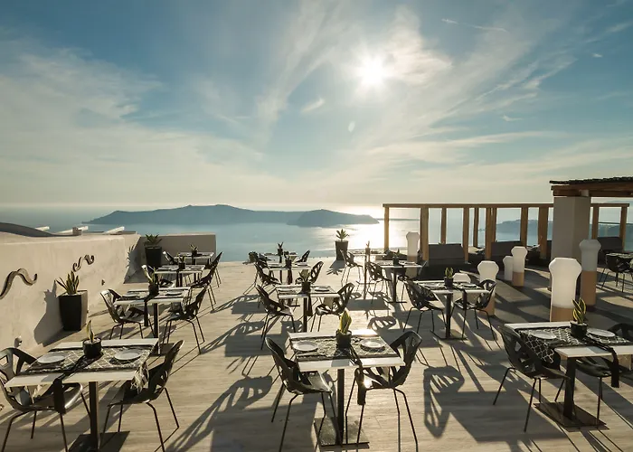 Galaxy & 3* Imerovigli (Santorini)